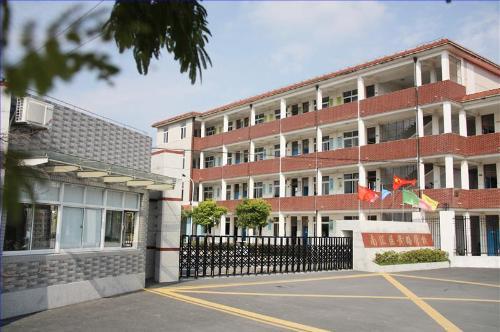 CVC-無(wú)線遠(yuǎn)距離緊急求助報(bào)警系統(tǒng)解決方案